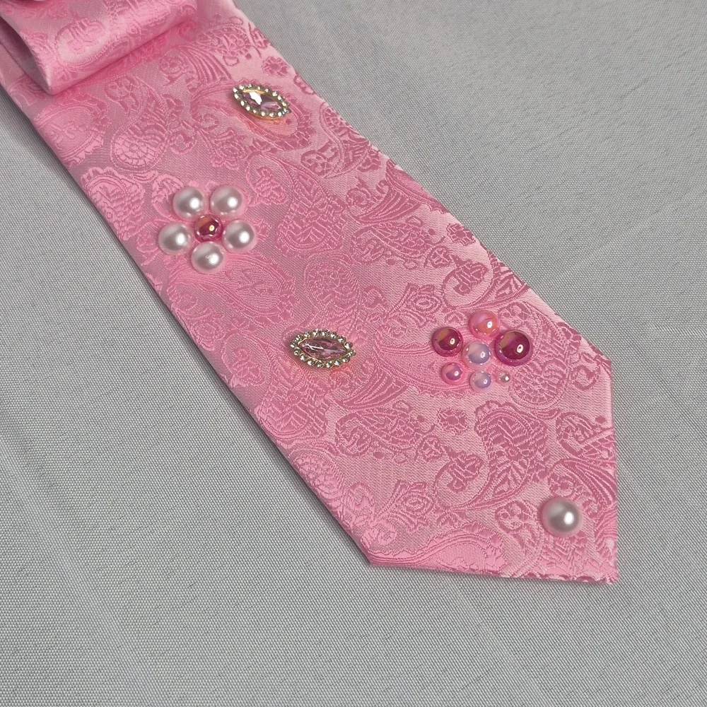 Handcrafted Luxury Fashion Necktie Necklace 📿 (PINKY PROMISE)